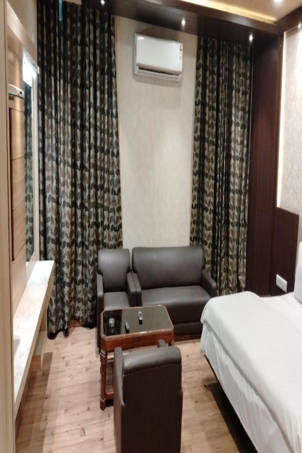 Hotel Park Regency جوراكبور المظهر الخارجي الصورة