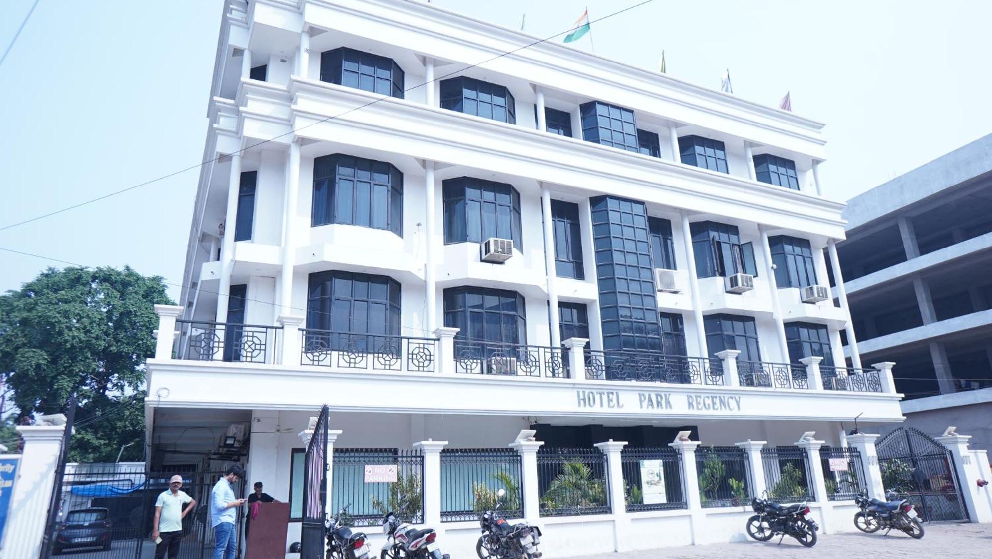 Hotel Park Regency جوراكبور المظهر الخارجي الصورة